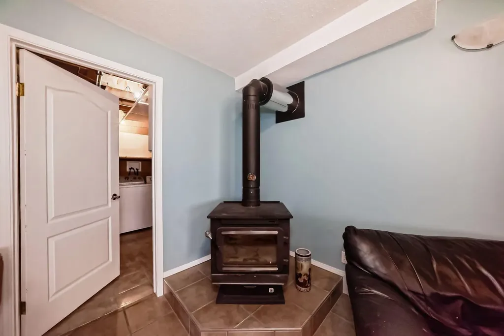 63 Sands Street Rochon Sands AB T0C3B0