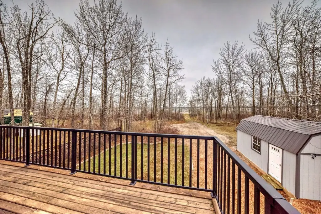 63 Sands Street Rochon Sands AB T0C3B0