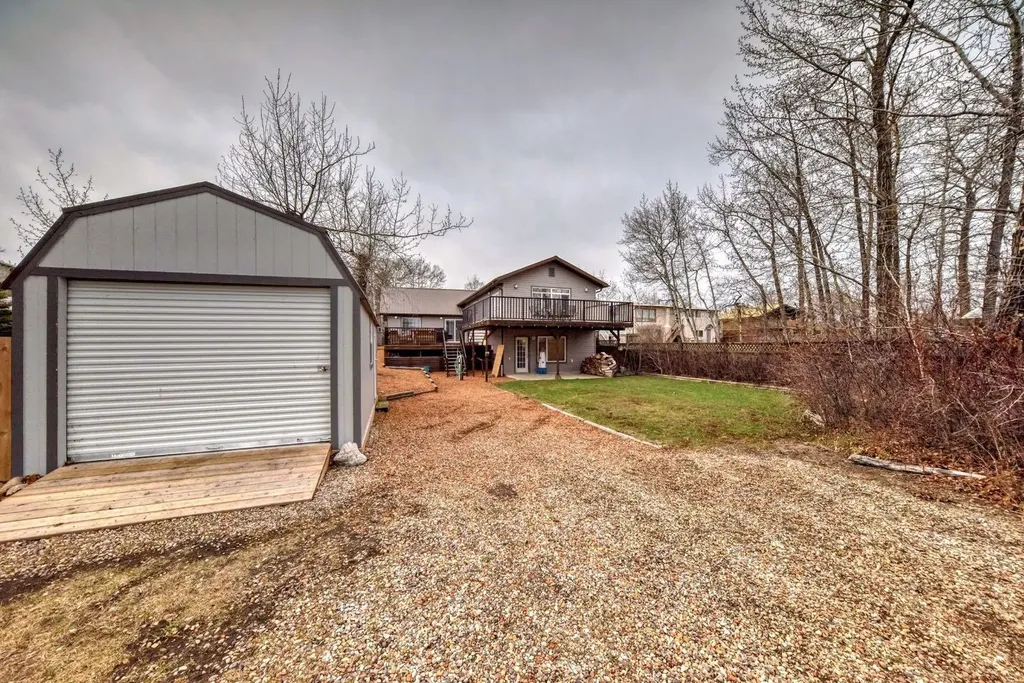 63 Sands Street Rochon Sands AB T0C3B0