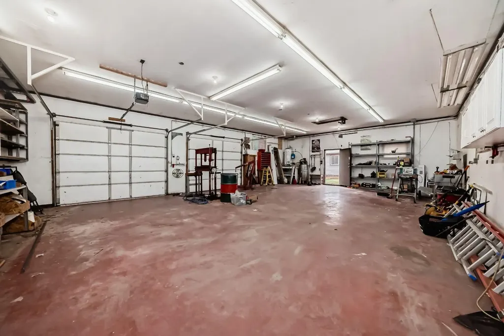 63 Sands Street Rochon Sands AB T0C3B0