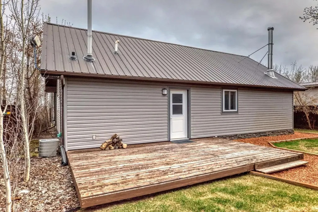 63 Sands Street Rochon Sands AB T0C3B0