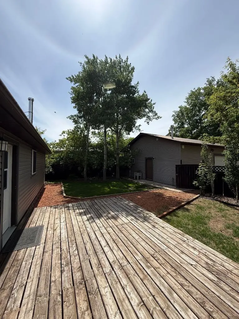 63 Sands Street Rochon Sands AB T0C3B0