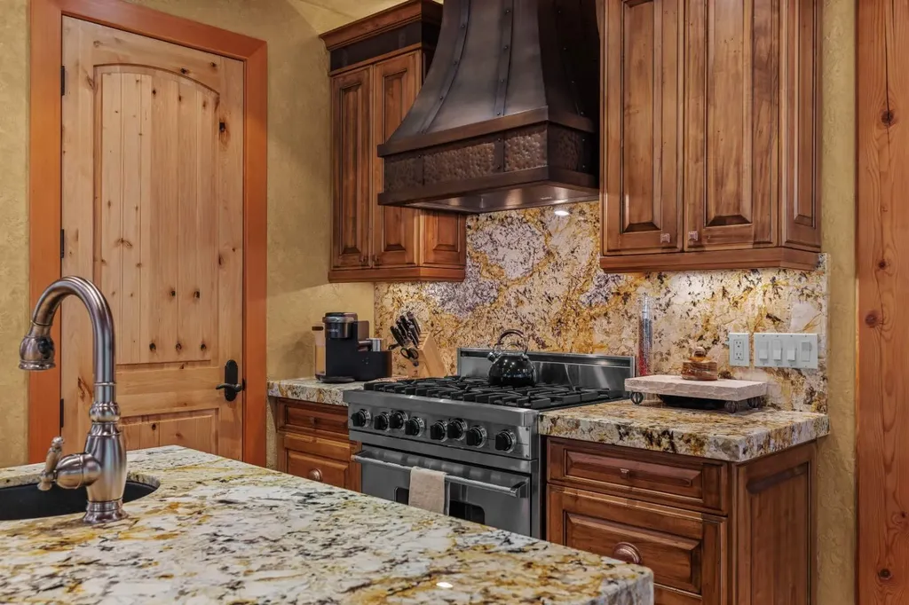 163 Cairns Landing Canmore AB T1W 3J9