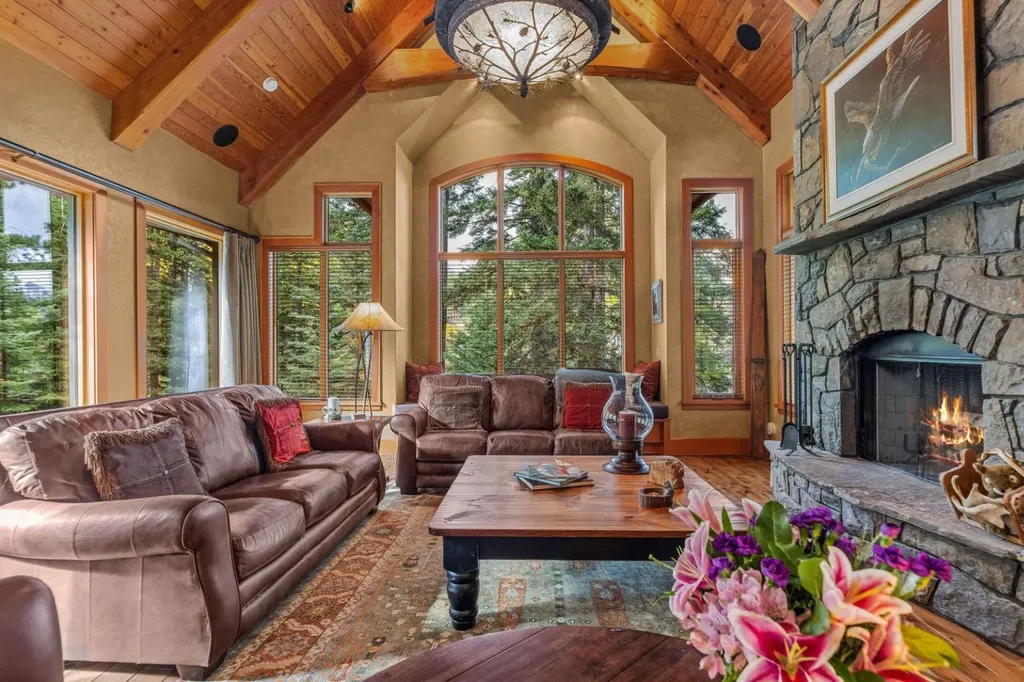 163 Cairns Landing Canmore AB T1W 3J9