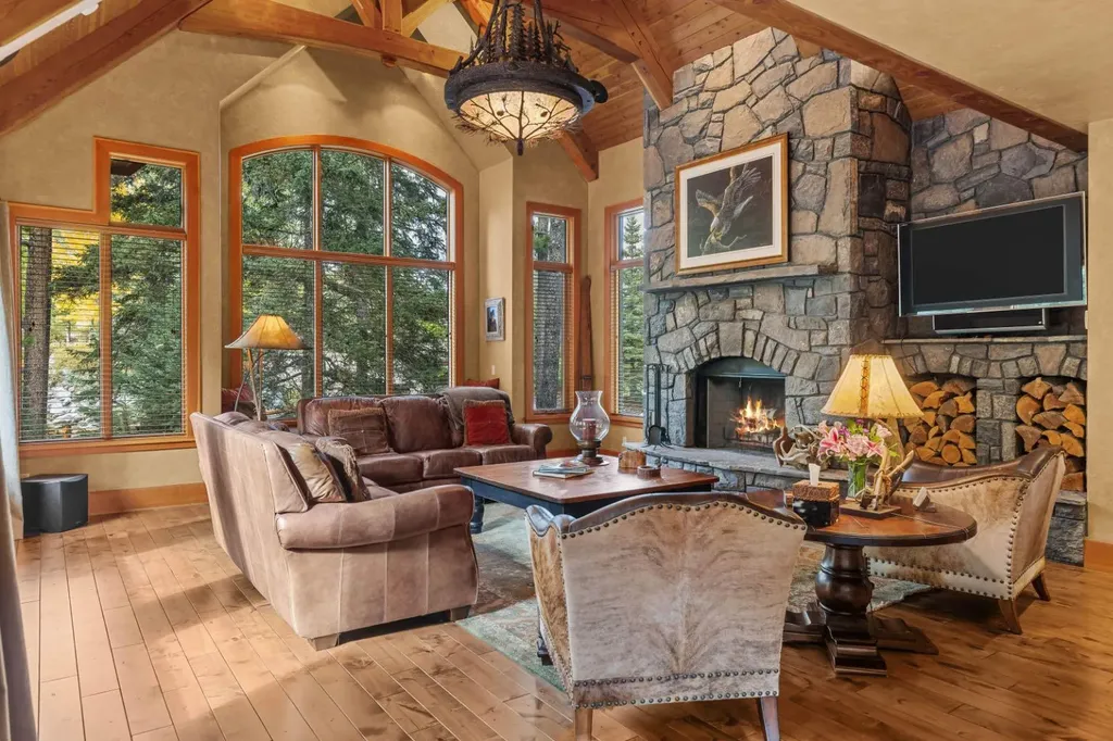 163 Cairns Landing Canmore AB T1W 3J9