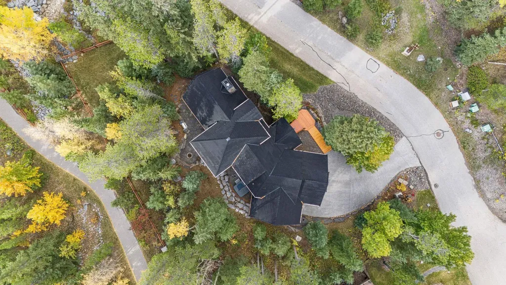 163 Cairns Landing Canmore AB T1W 3J9