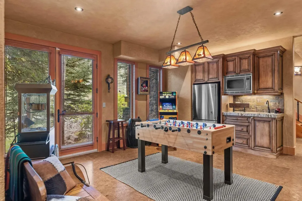 163 Cairns Landing Canmore AB T1W 3J9