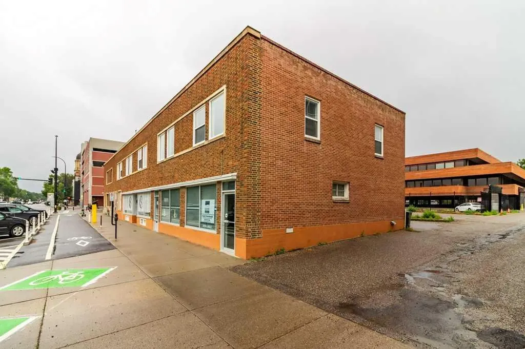 505 7 Street S Lethbridge AB T1J 2G8