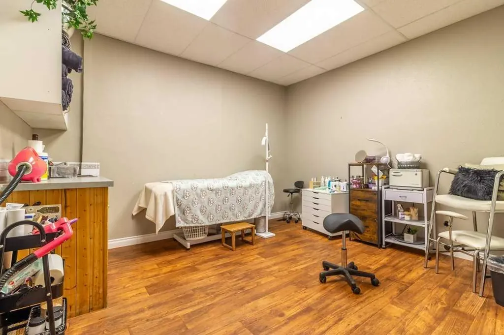 505 7 Street S Lethbridge AB T1J 2G8