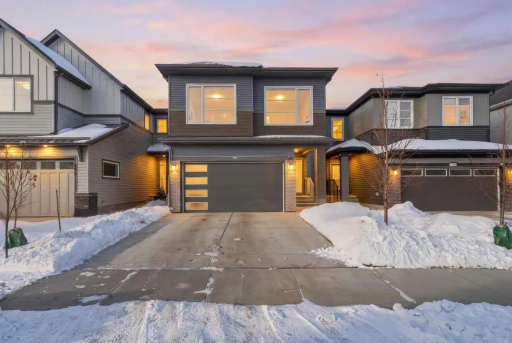 704 Creekstone Circle SW Calgary AB T2X 4Y6