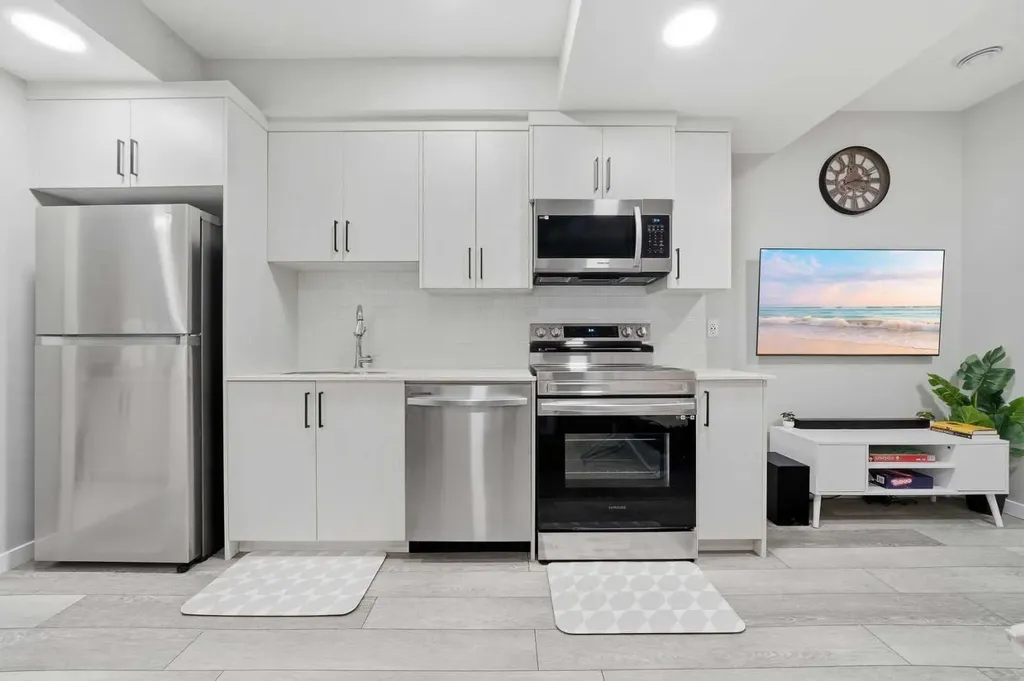 704 Creekstone Circle SW Calgary AB T2X 4Y6