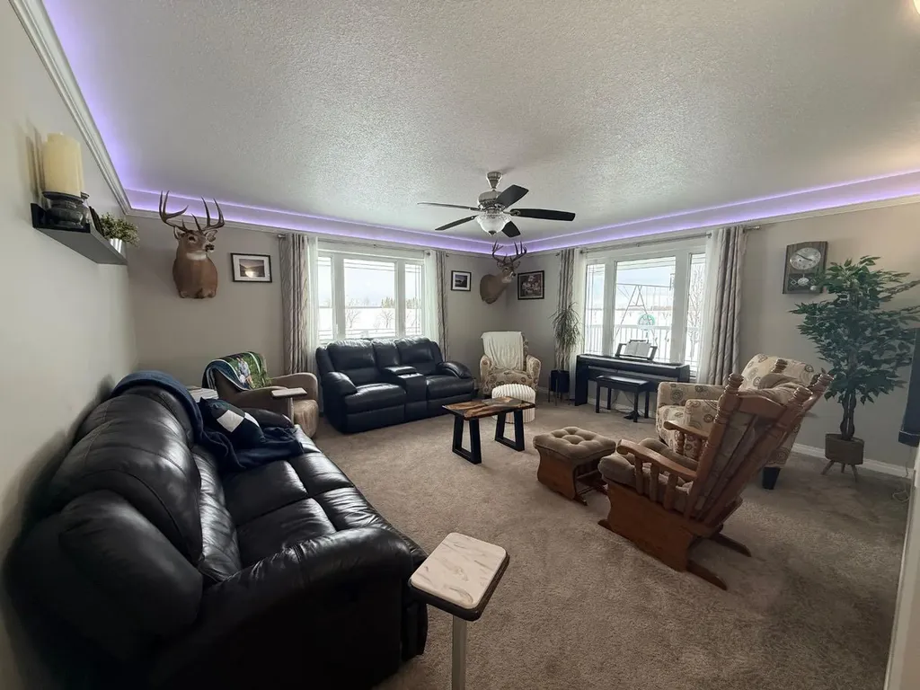 104244 Rge Road 182 La Crete AB T0H2H0