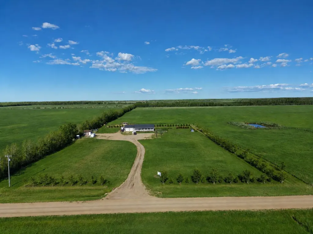 104244 Rge Road 182 La Crete AB T0H2H0