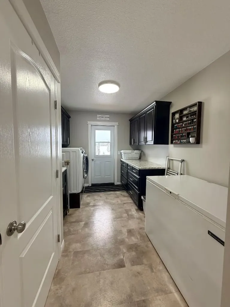 104244 Rge Road 182 La Crete AB T0H2H0
