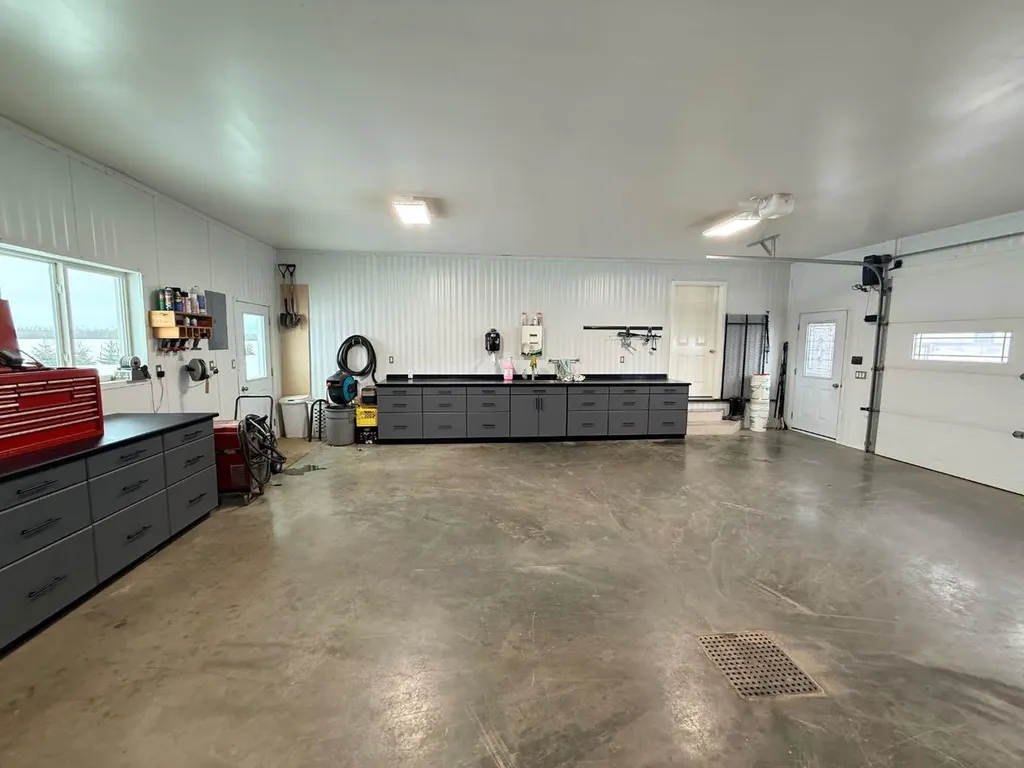 104244 Rge Road 182 La Crete AB T0H2H0