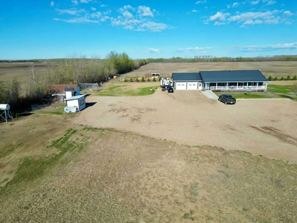 104244 Rge Road 182 La Crete AB T0H2H0