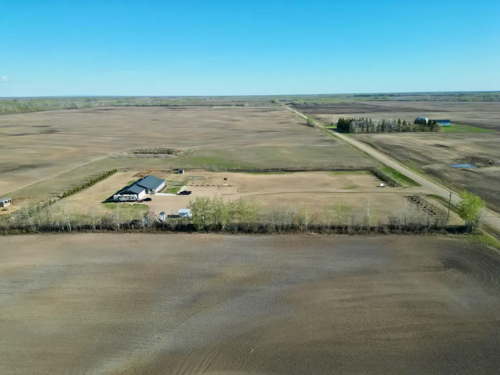 104244 Rge Road 182 La Crete AB T0H2H0