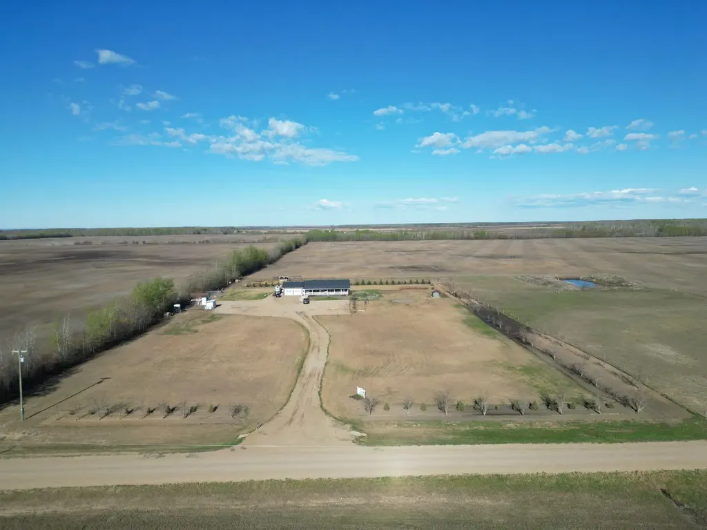 104244 Rge Road 182 La Crete AB T0H2H0