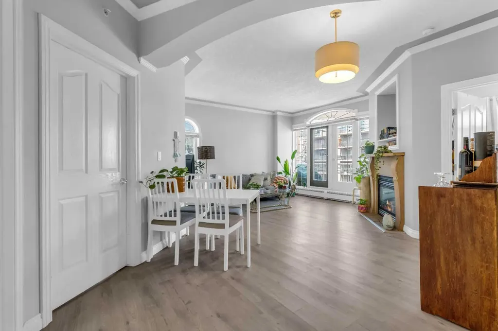 1315 12 Avenue SW Calgary AB T3C 0P6