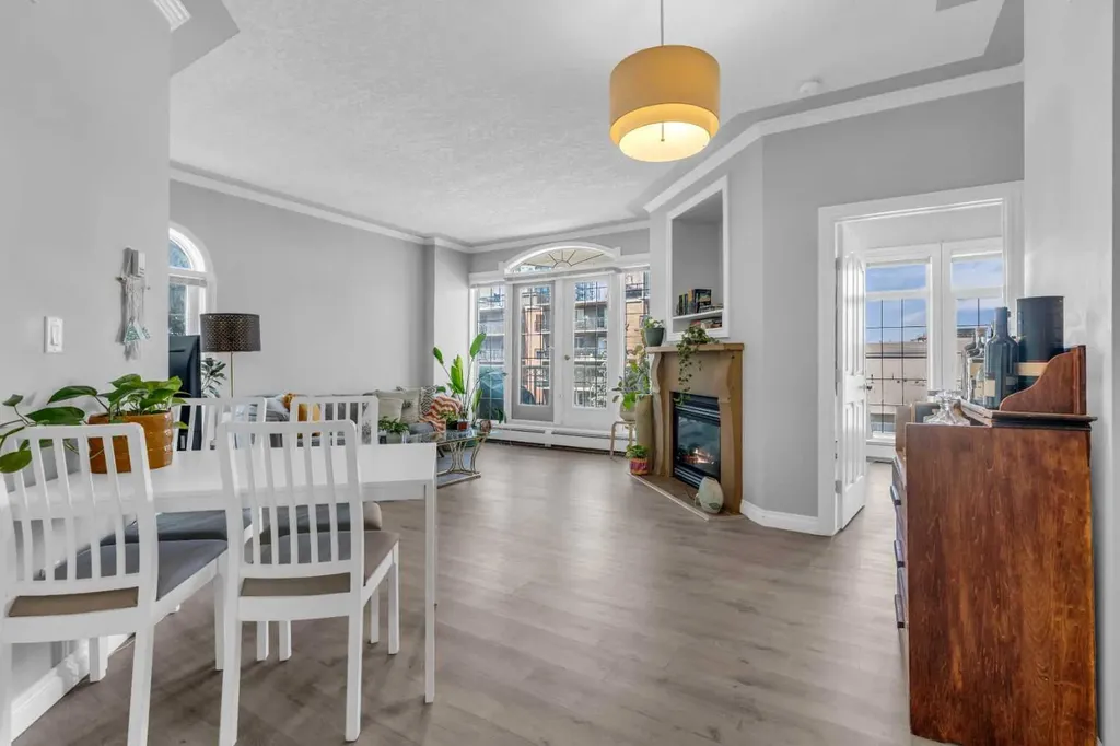 1315 12 Avenue SW Calgary AB T3C 0P6