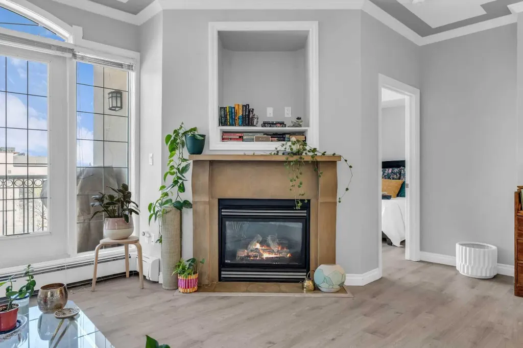 1315 12 Avenue SW Calgary AB T3C 0P6