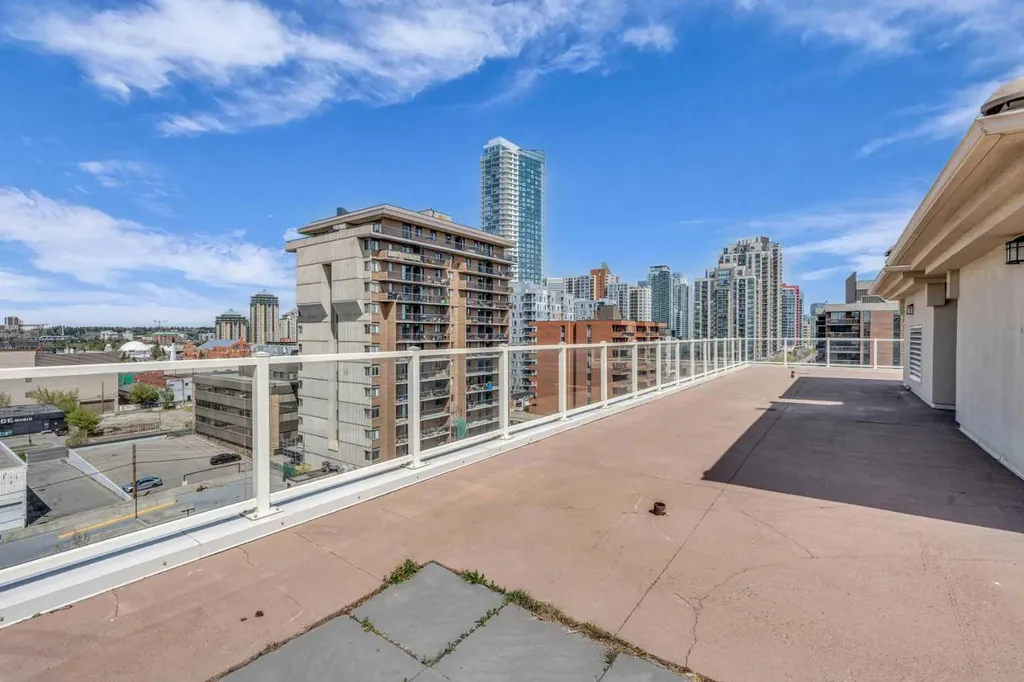 1315 12 Avenue SW Calgary AB T3C 0P6