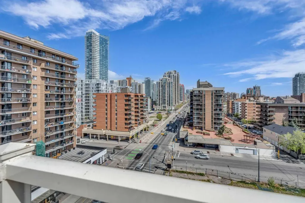 1315 12 Avenue SW Calgary AB T3C 0P6