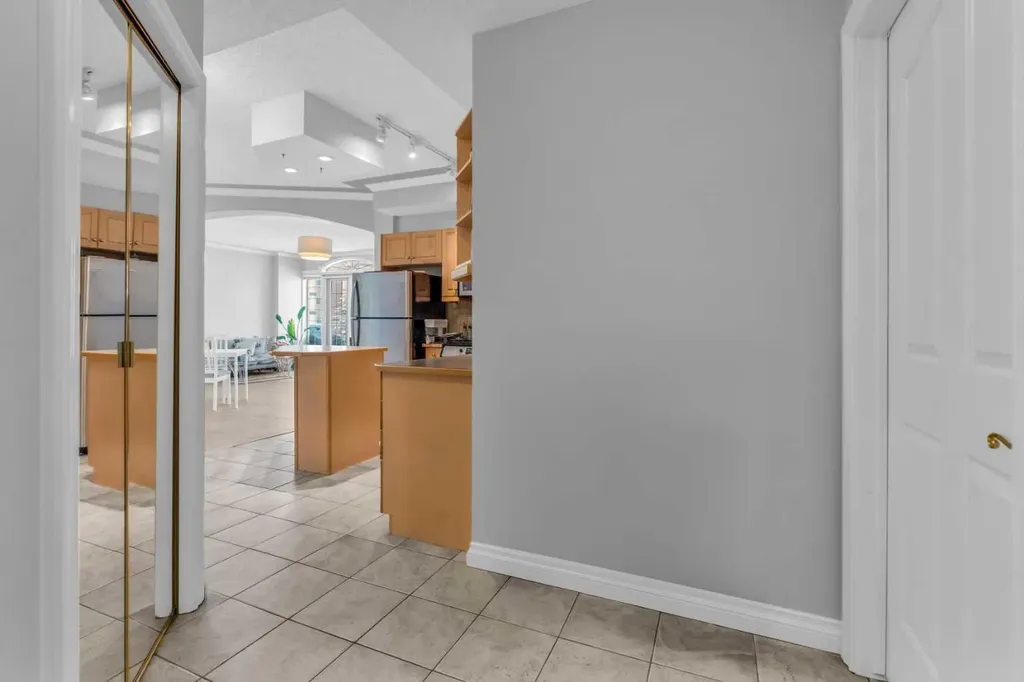 1315 12 Avenue SW Calgary AB T3C 0P6