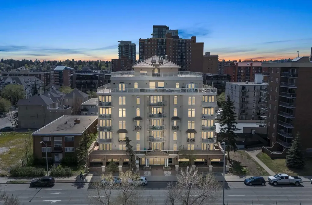 1315 12 Avenue SW Calgary AB T3C 0P6