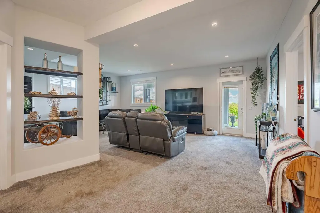 1483 Aldrich Place Carstairs AB T0M0N0