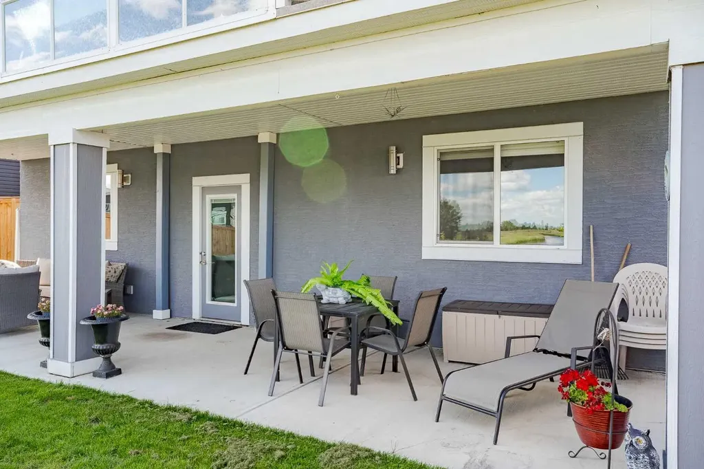 1483 Aldrich Place Carstairs AB T0M0N0