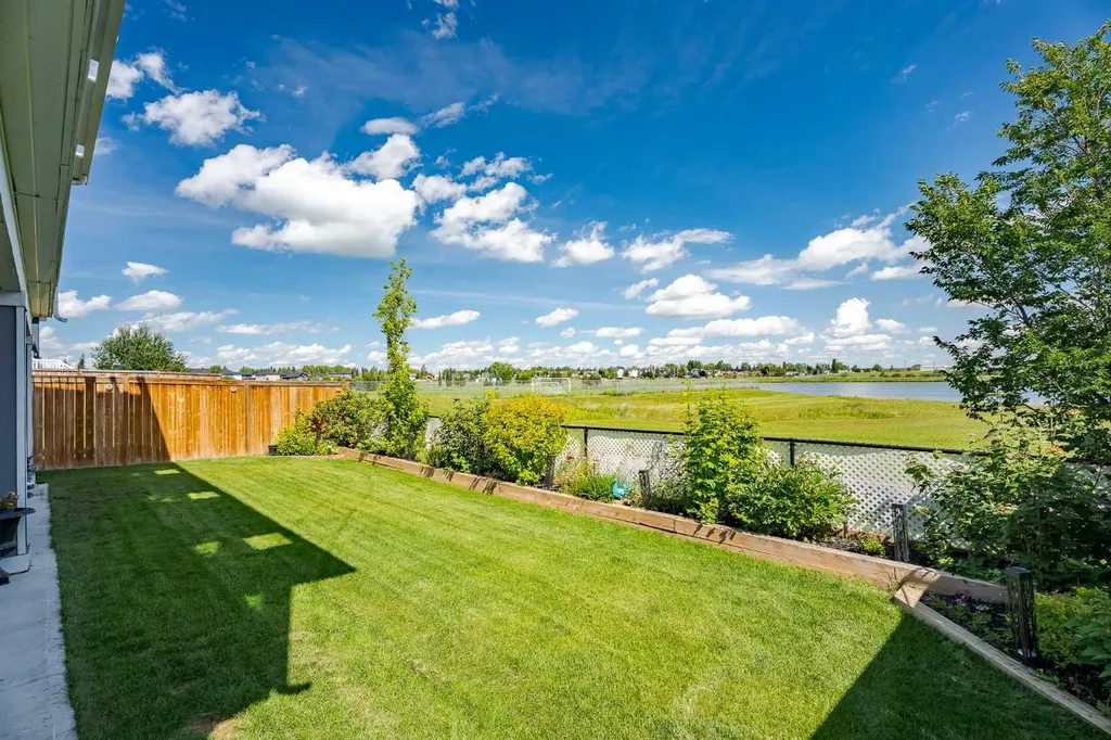 1483 Aldrich Place Carstairs AB T0M0N0