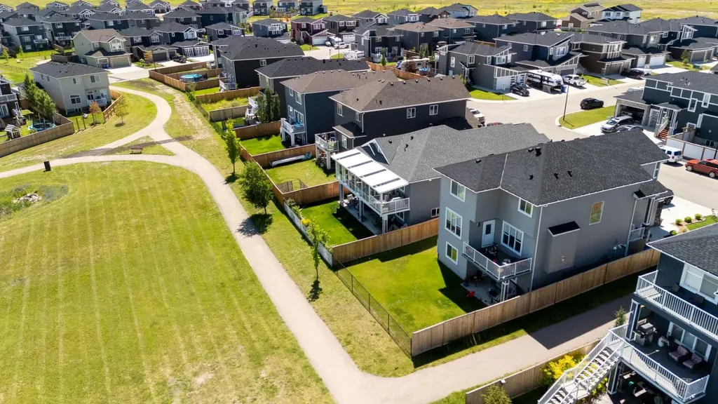 1483 Aldrich Place Carstairs AB T0M0N0