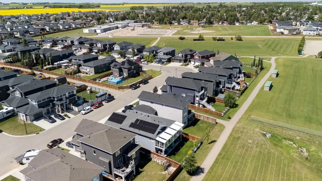 1483 Aldrich Place Carstairs AB T0M0N0