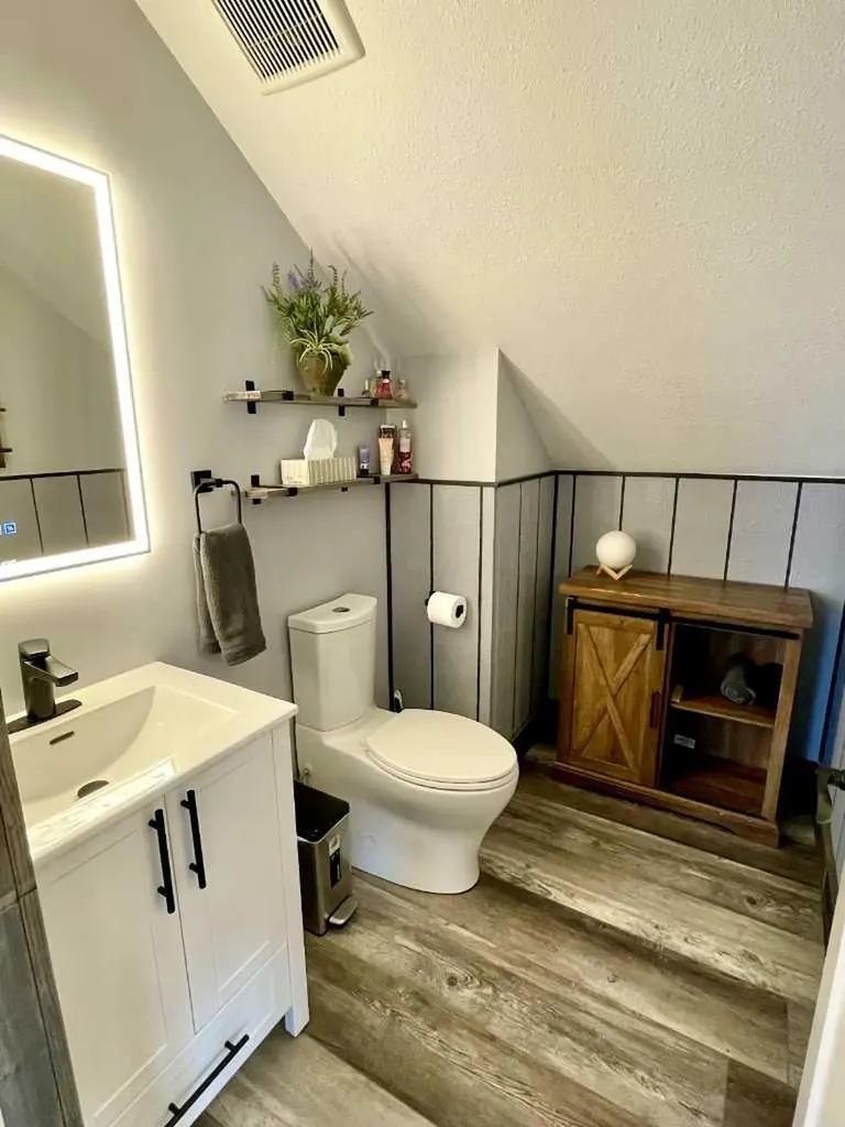 9908 101 Street Nampa AB T0H 2R0