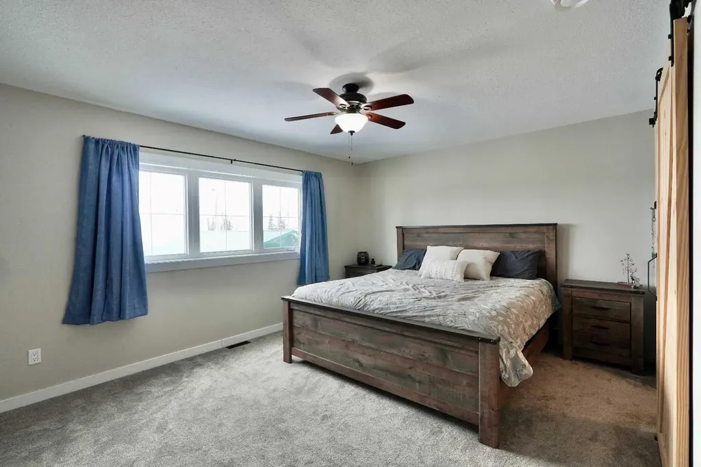 9908 101 Street Nampa AB T0H 2R0