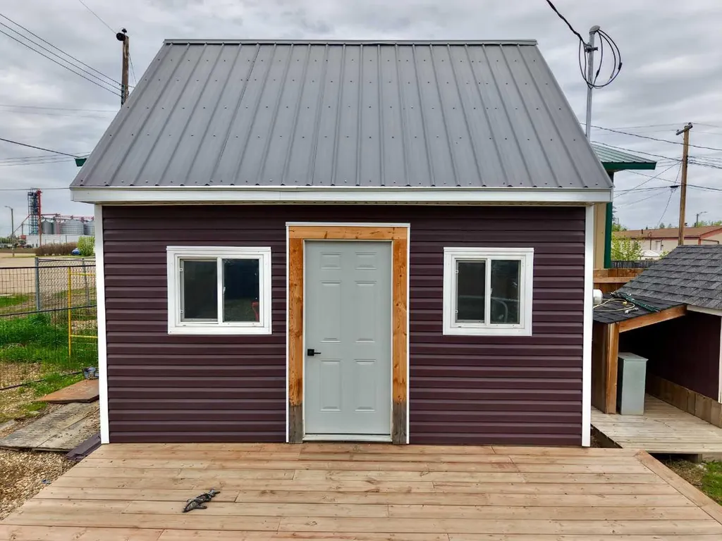 9908 101 Street Nampa AB T0H 2R0