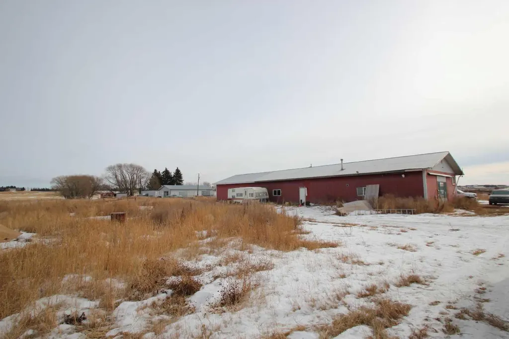 27380 Township Road 373 Rural Red Deer County AB T4E1P2