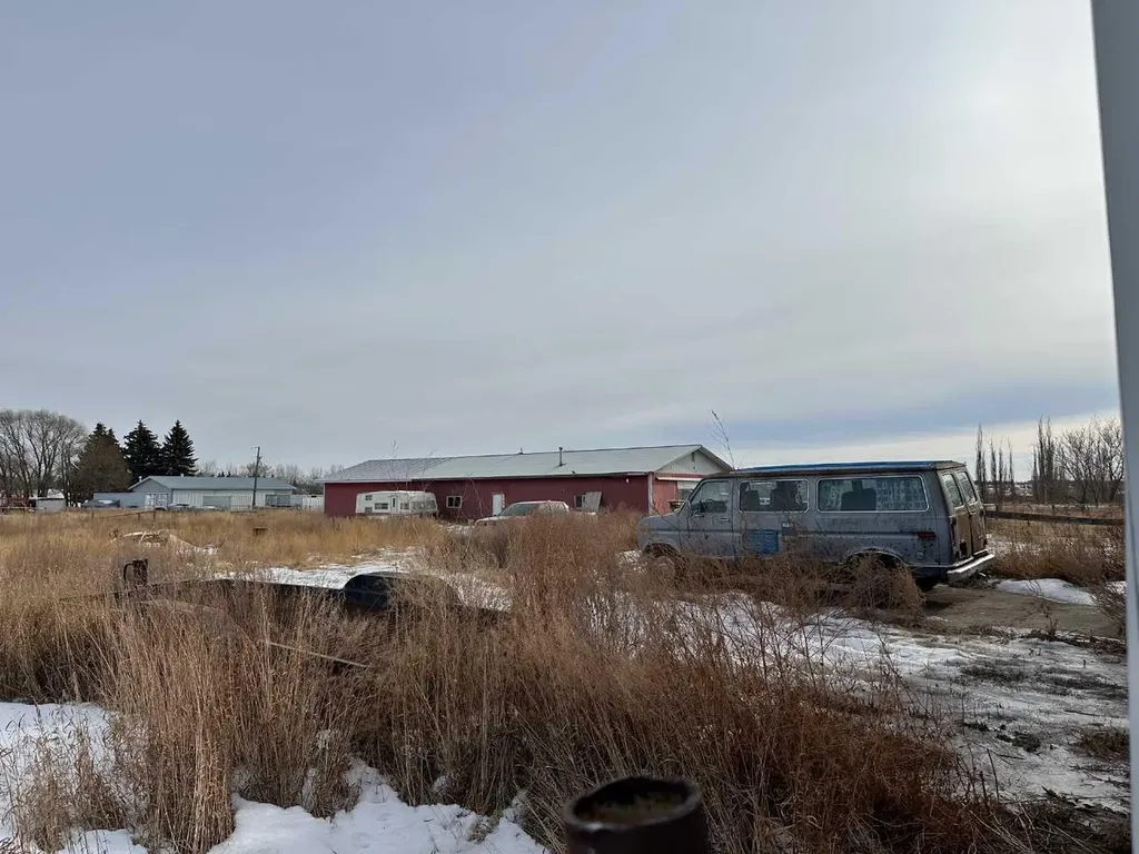 27380 Township Road 373 Rural Red Deer County AB T4E1P2