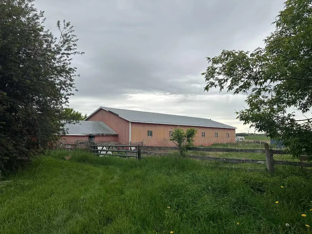 27380 Township Road 373 Rural Red Deer County AB T4E1P2