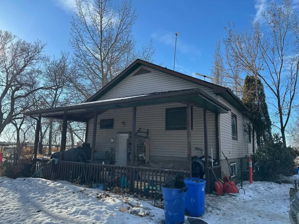 27380 Township Road 373 Rural Red Deer County AB T4E1P2