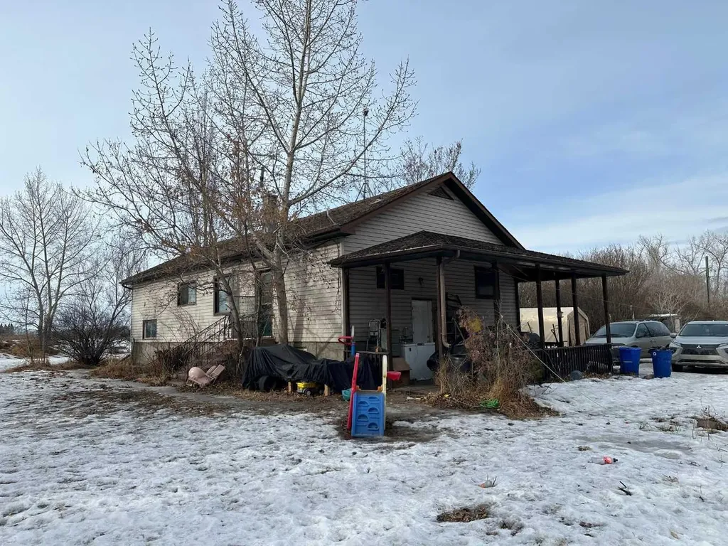 27380 Township Road 373 Rural Red Deer County AB T4E1P2