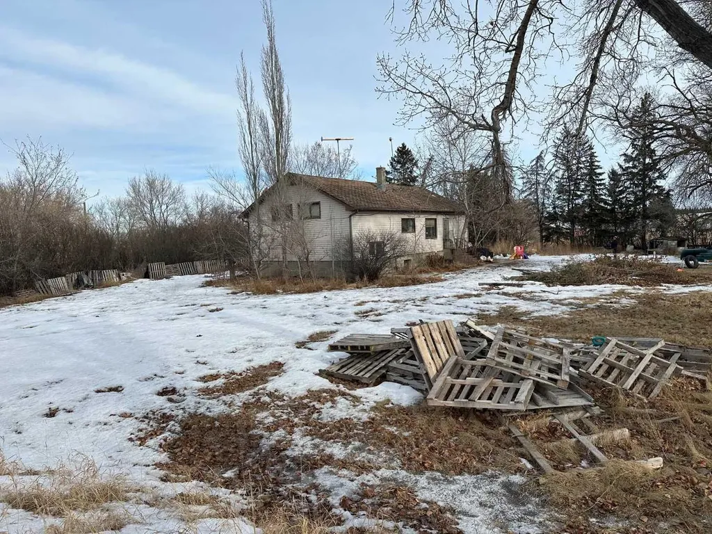 27380 Township Road 373 Rural Red Deer County AB T4E1P2