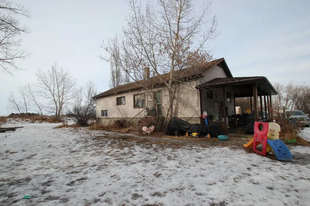 27380 Township Road 373 Rural Red Deer County AB T4E1P2