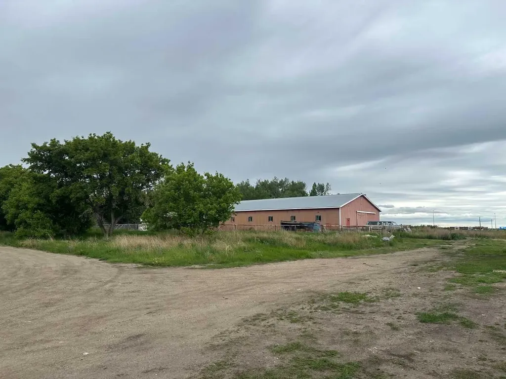 27380 Township Road 373 Rural Red Deer County AB T4E1P2