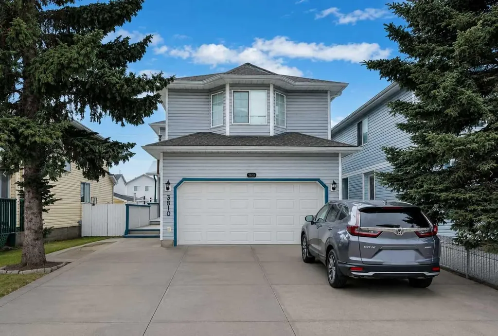 3810 Catalina Boulevard NE Calgary AB T1Y6Y3