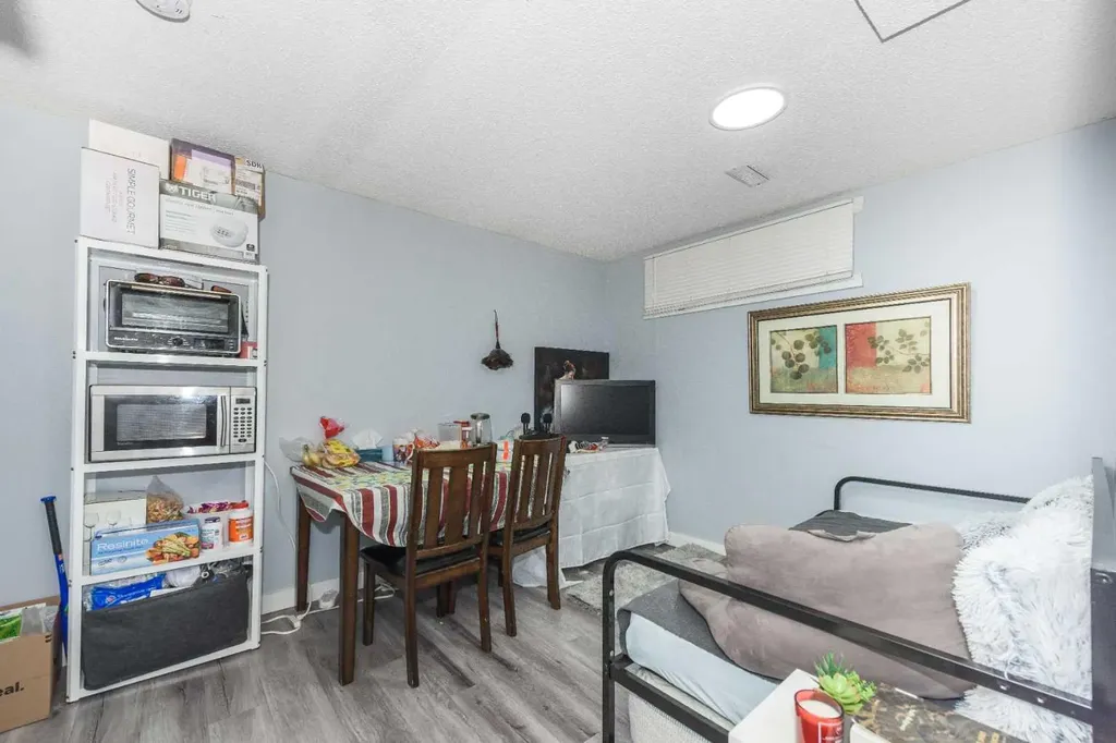 3810 Catalina Boulevard NE Calgary AB T1Y6Y3