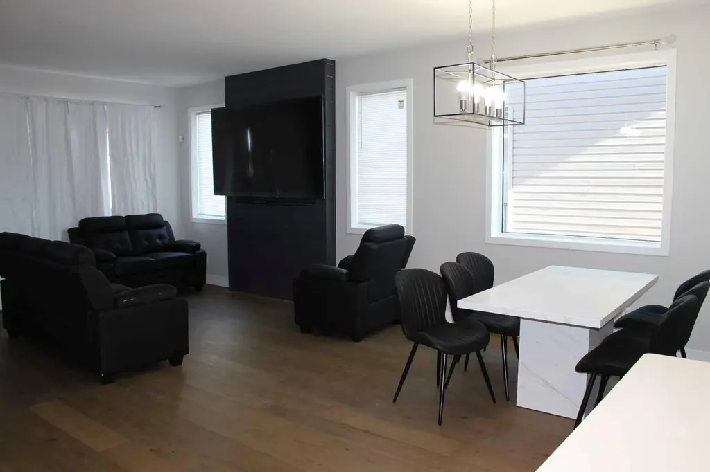 958 41 Avenue N Lethbridge AB T1H 7G9