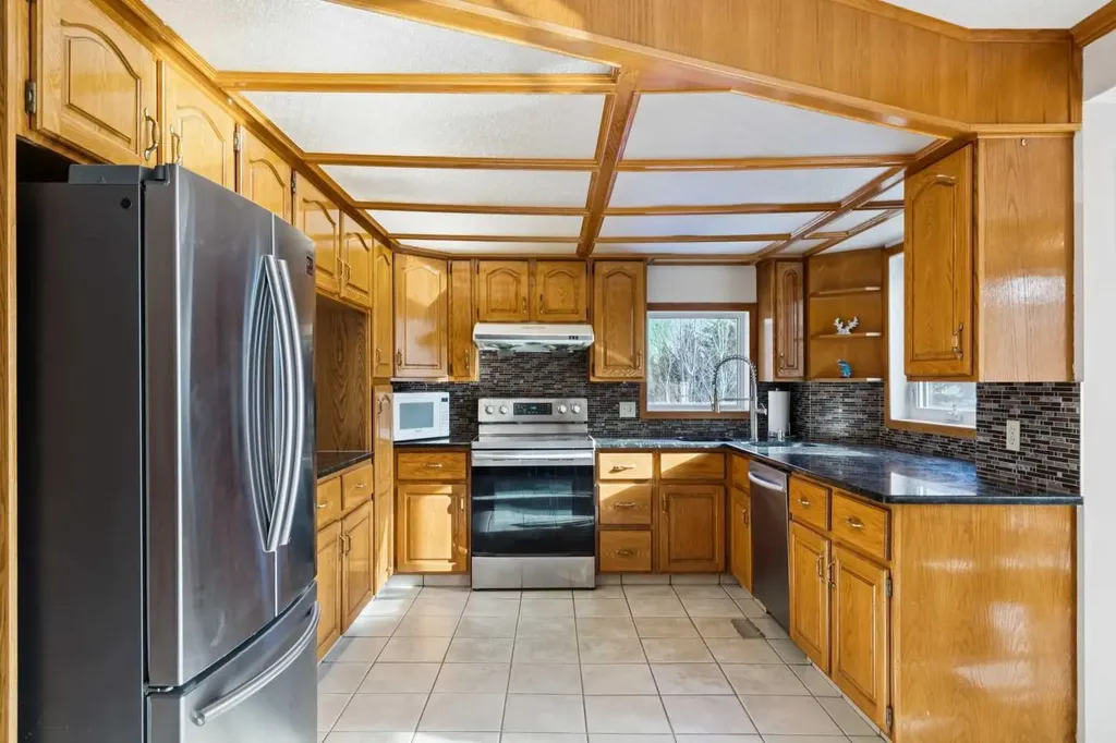 2203 Sirocco Drive SW Calgary AB T3H 2T9