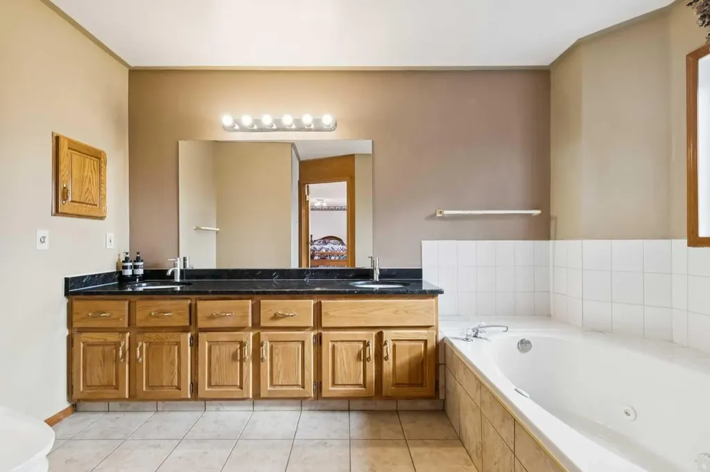 2203 Sirocco Drive SW Calgary AB T3H 2T9